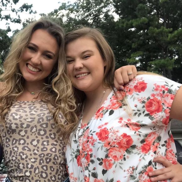 Meet your Posher, Ashley - Picture 1 of 1